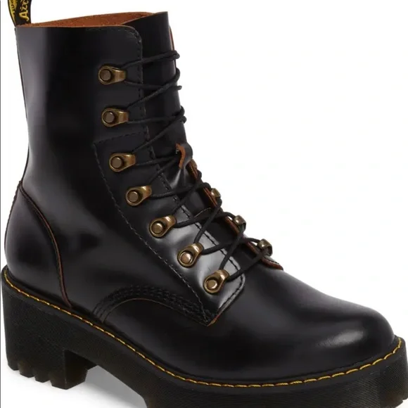 Dr MARTENS LEONA BLACK Vintage Smooth Size:8